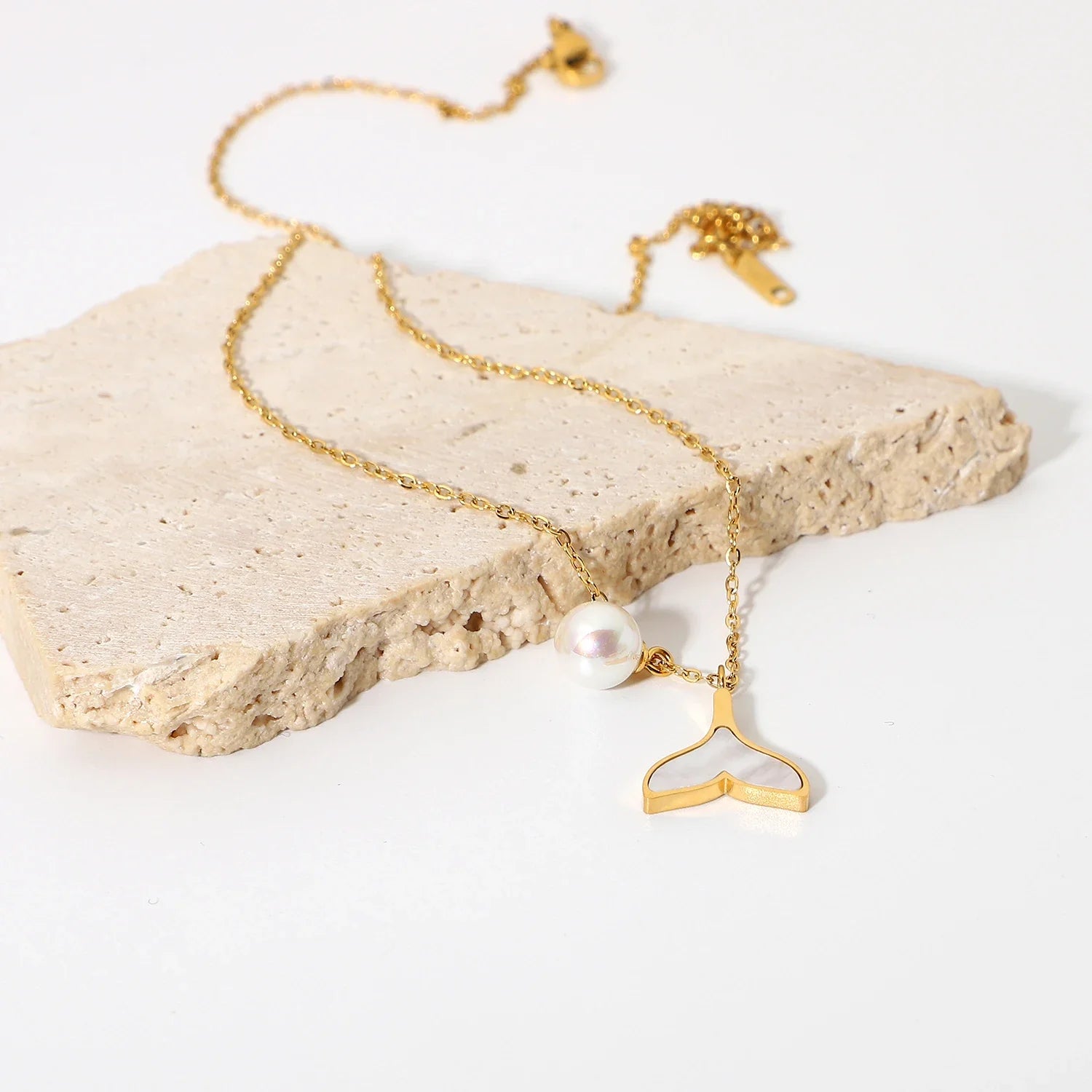 Tarnish Free Shell Mermaid Tail Pearl Colar Pingente para Mulheres e Meninas, Gargantilha de Aço Inoxidável, Presentes Jóias
