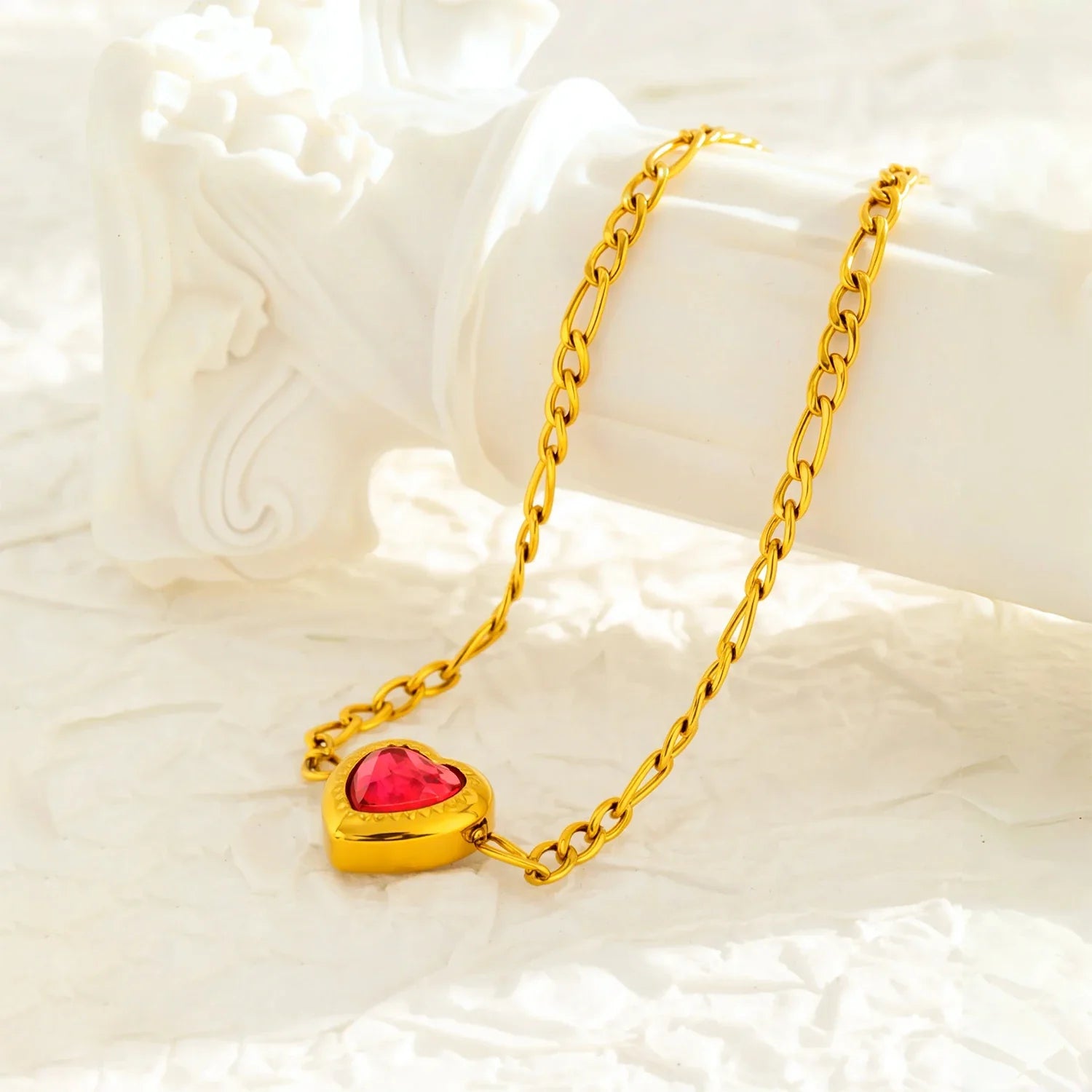 Pulseira de coração de zircônia cúbica rosa para mulheres – aço inoxidável banhado a ouro 18K – presente de corrente delicada hipoalergênica para ela