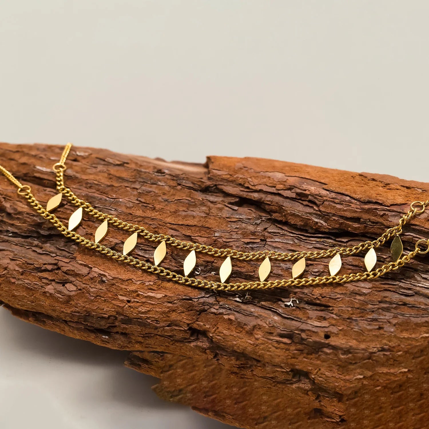Colar Choker de Diamantes em Aço Inoxidável Banhado a Ouro 18K Hipoalergênico, Corrente Sexy para Festas, Joia Feminina