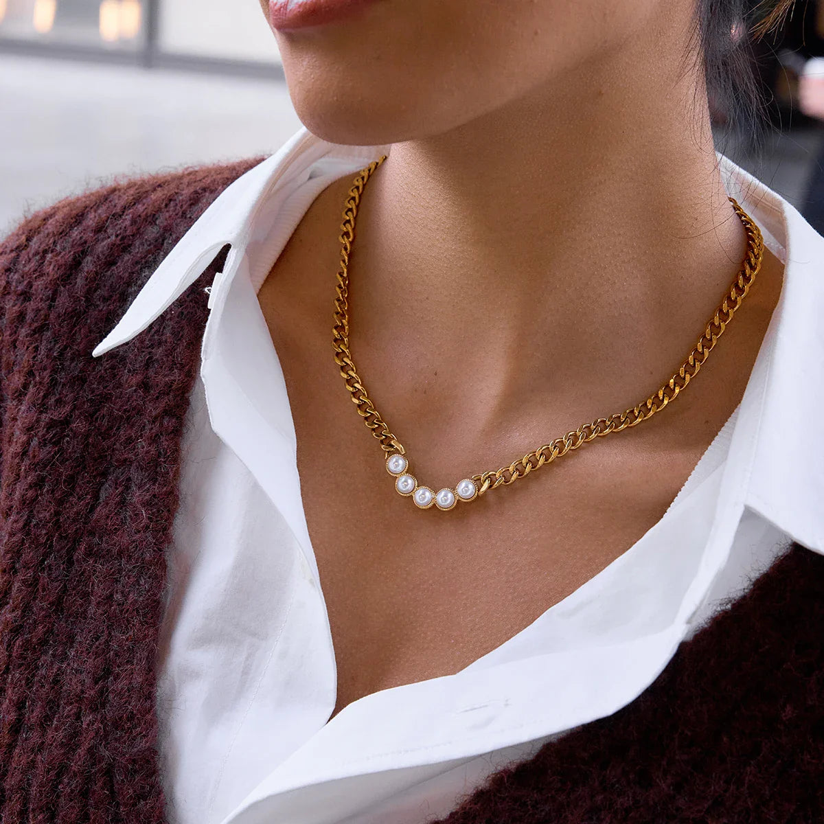 Youthway elegante imitação de pérola sorriso forma pingente colar para mulher 18k ouro pvd banhado a aço inoxidável colar de corrente cubana