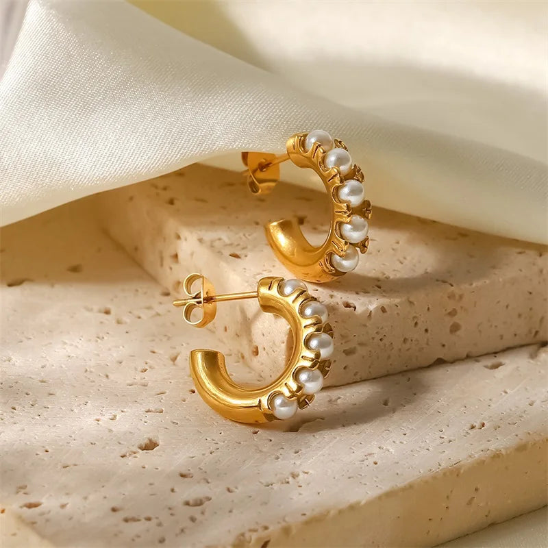 Youthway aço inoxidável pérolas em forma de c orelha studs 18k pvd banhado a ouro manchar livre texturizado occident jóias feminino presente 2022