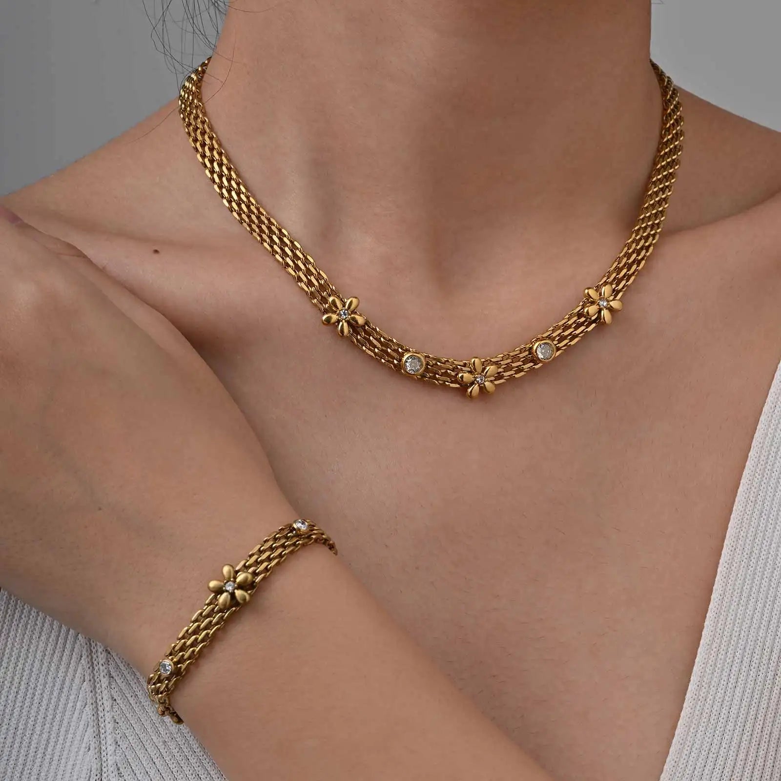 Colar de Corrente de Malha para Mulheres, Colar Choker de Flor Margarida com Zircônia Branca, Joia de Aço Inoxidável Anti-Manchas