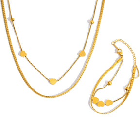 Colar Dourado de Corações em Camadas