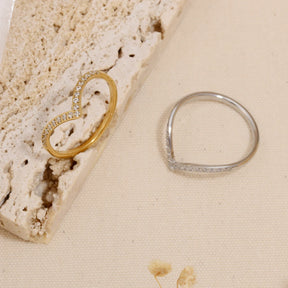 Anel de Moda em Forma de V com CZ para Mulheres, Joia de Casamento em Aço Inoxidável Hipoalergênico e à Prova d'Água