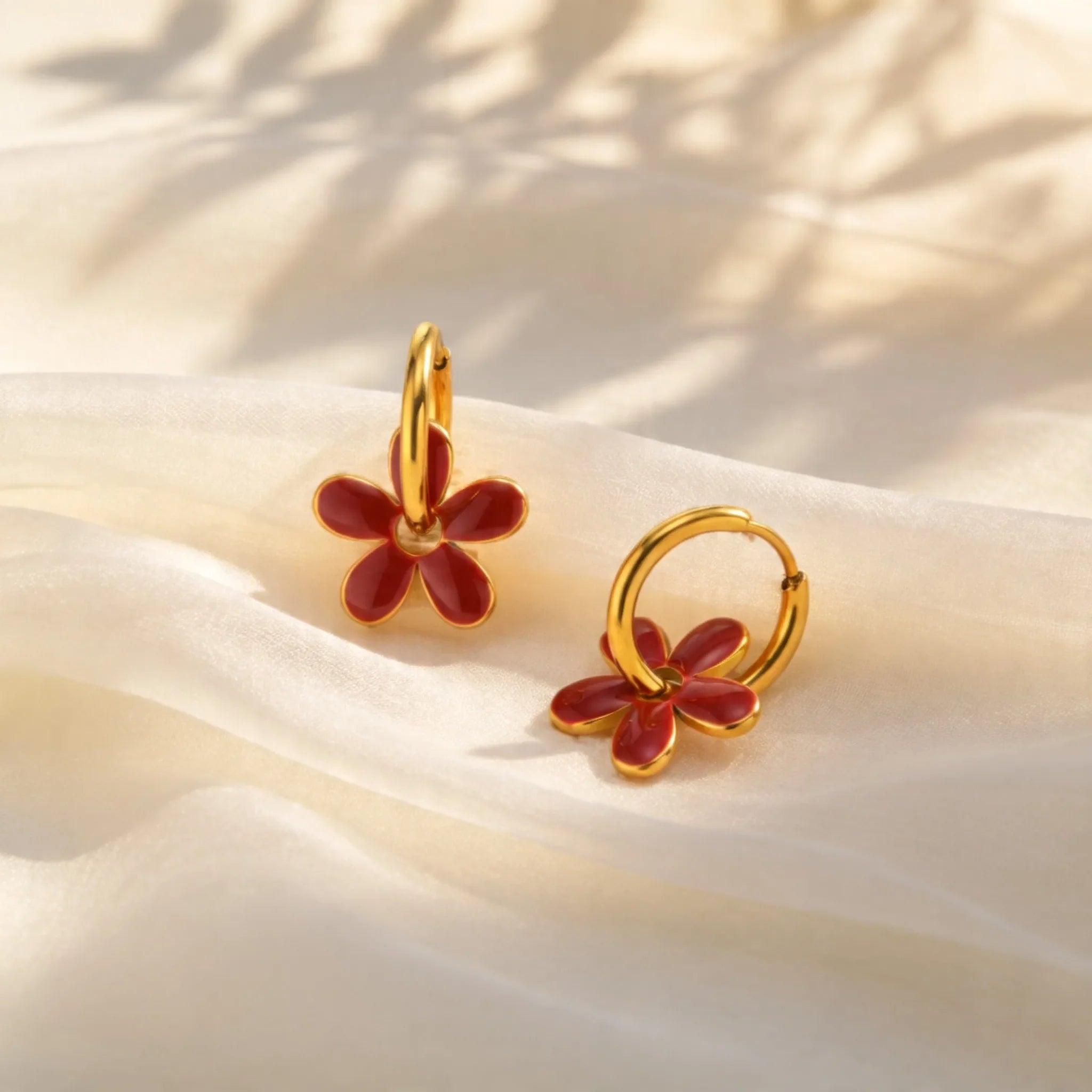  Brincos de Flor Geométrica Oca em Aço Inoxidável da Moda para Mulheres, Joia Elegante à Prova d'Água para Presente de Aniversário
