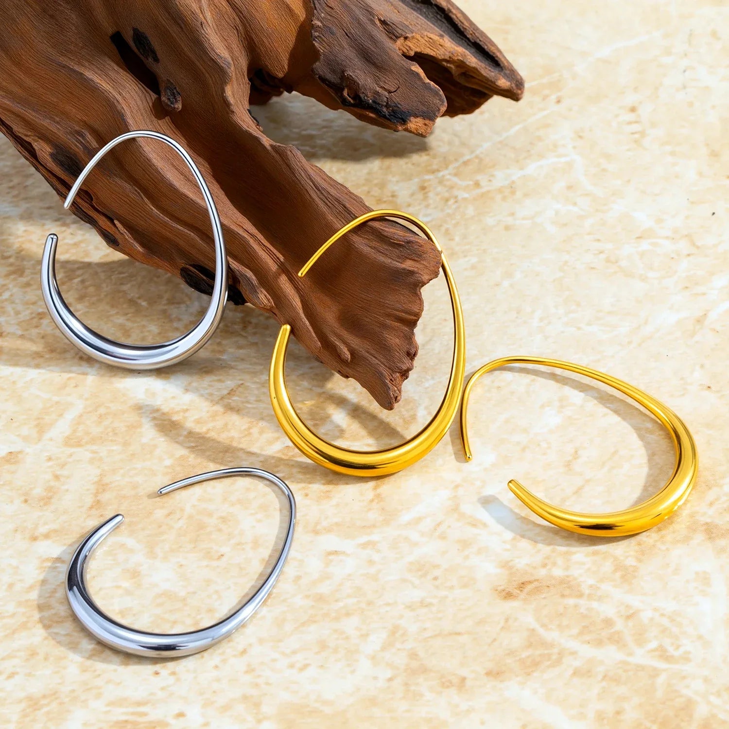 Brincos femininos clássicos circulares e argolas – 3 tamanhos, aço inoxidável banhado a ouro 14K leve, itens essenciais diários hipoalergênicos