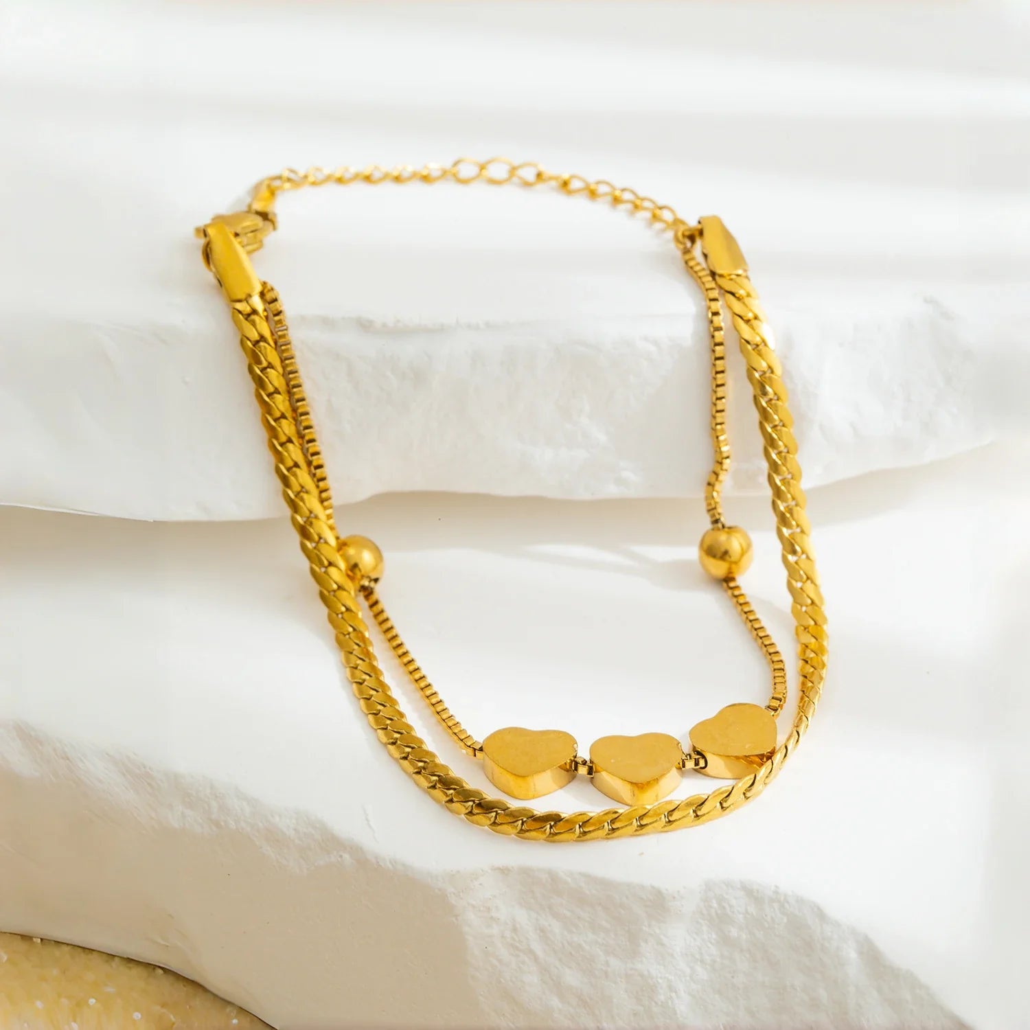 Colar de camada dupla pulseira corrente de cobra com 3 pingentes de coração, joias empilháveis de aço inoxidável banhado a ouro 18K para mulheres