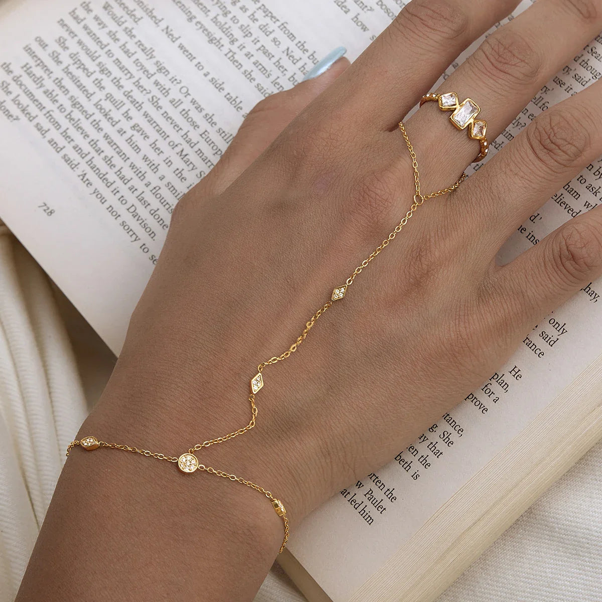 Pulseira de cristal delicada Youthway para mulheres, pulseira minimalista de aço inoxidável banhada a ouro 18K, joias da moda, presente
